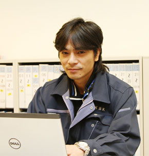 生産管理G リーダー 碩 雅史